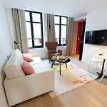 Grand Place Boutique Et Appartement