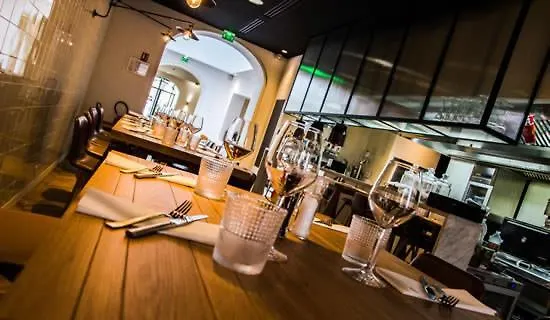 Grand Place Boutique Et Appartement